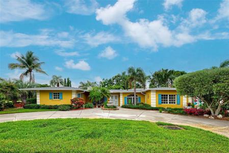 401 SUNSET DRIVE