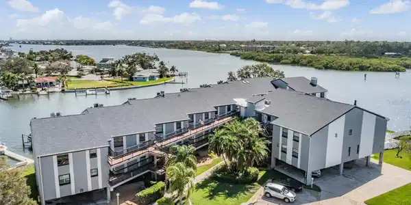 326 WINDRUSH BOULEVARD