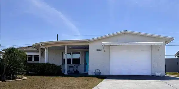 3844 REDWOOD DRIVE