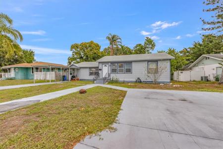 1713 29TH STREET W