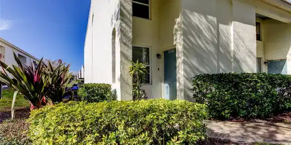 4527 W LA VILLA LANE