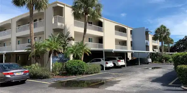 215 VALENCIA