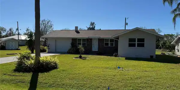 3717 SLEEPY HOLLOW LANE