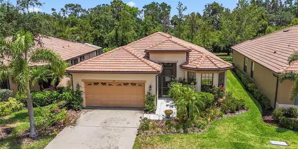137 SILVER FALLS DRIVE