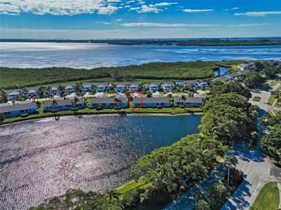 940 WATERSIDE LANE