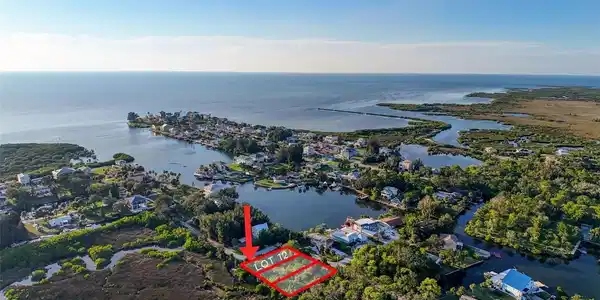 lot 12 NOWIKI AVENUE