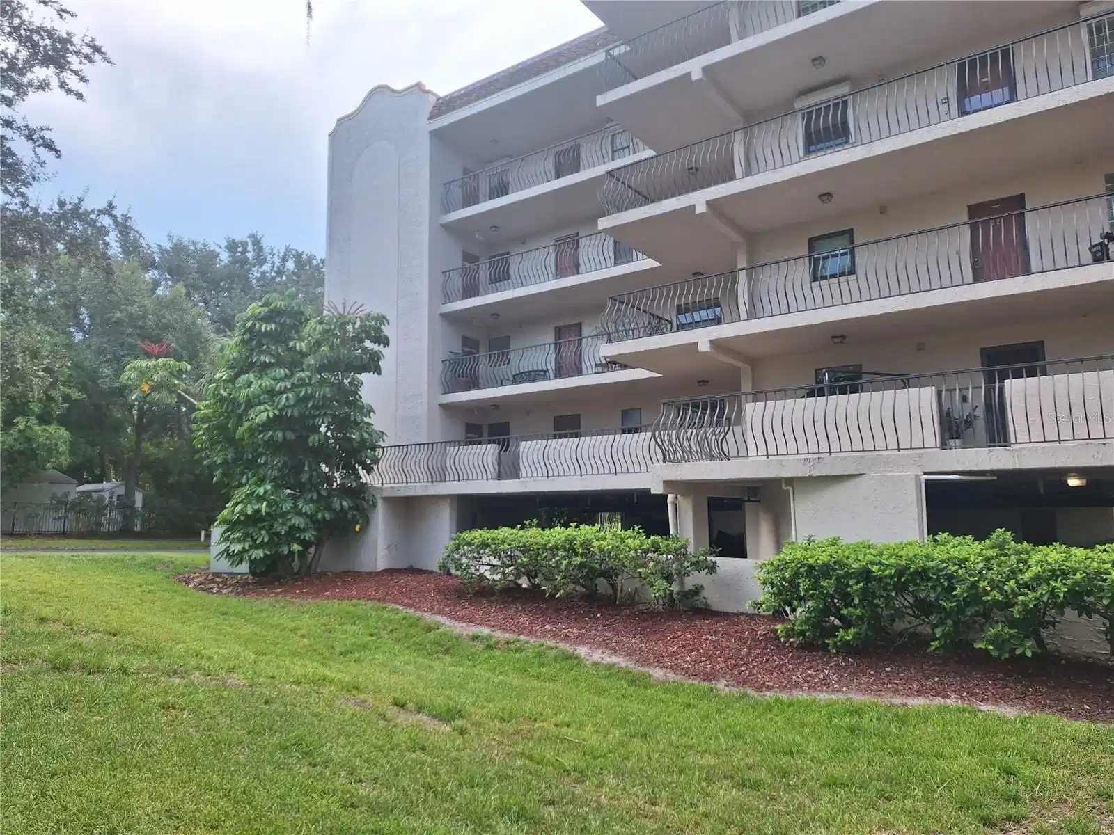 Image 1 Image 1