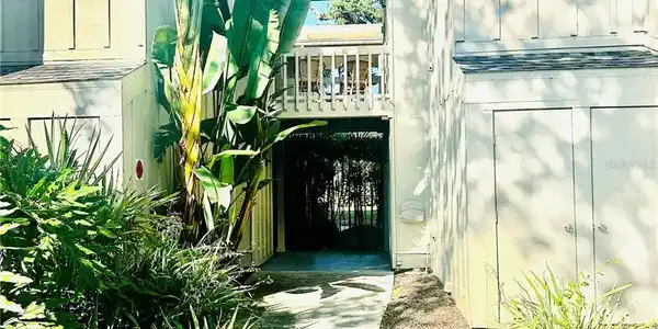 2200 BAHIA VISTA ST