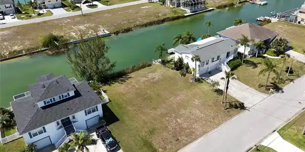 3480 AMBERJACK DRIVE