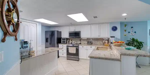 Image 4 Image 4