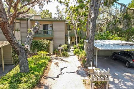 1532 PELICAN POINT DRIVE