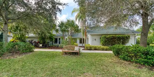 2339 KINGS POINT