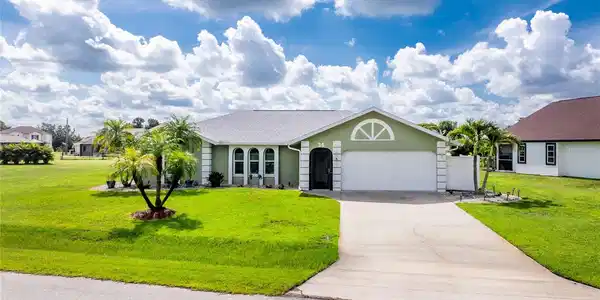 34 LA SERENA DRIVE