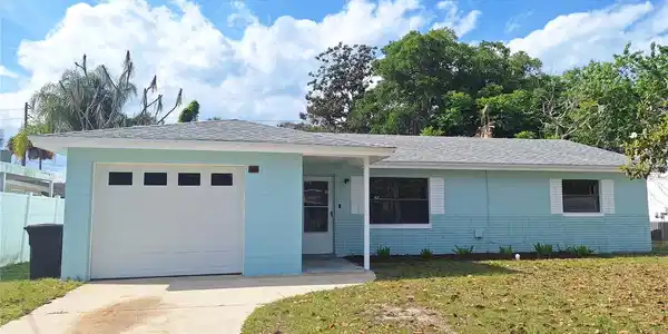 607 EDWARD STREET