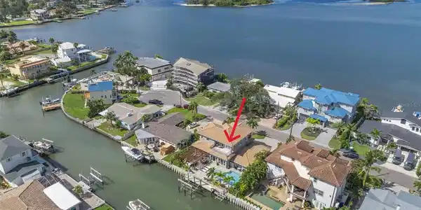 2133 HARBOR VIEW DRIVE