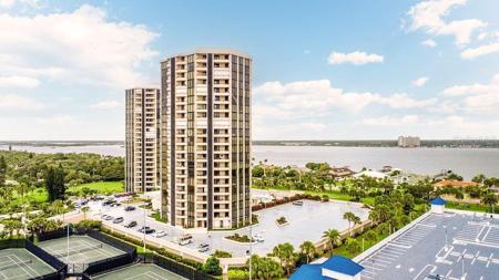 1 OCEANS WEST BOULEVARD