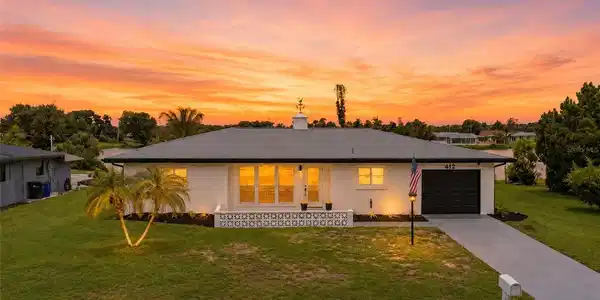 412 W SHADE DRIVE