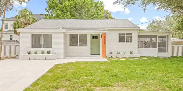 3008 W VAN BUREN DRIVE