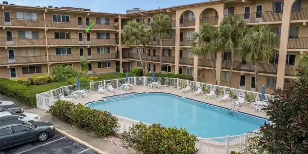 2525 BAY