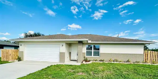1045 CUMBERLAND