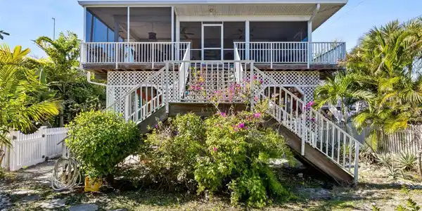 8550 LITTLE GASPARILLA ISLAND