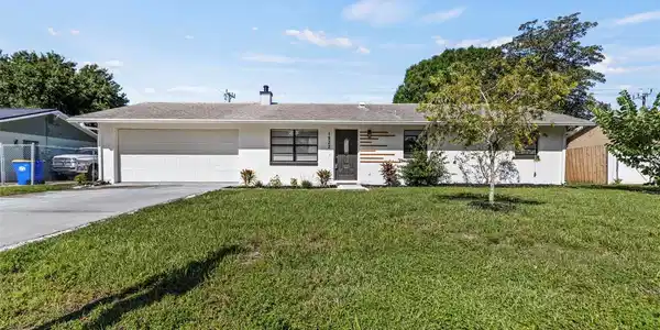 1922 WILLOW OAK DRIVE