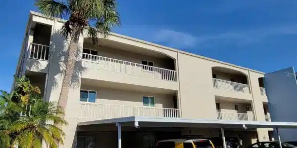 215 VALENCIA