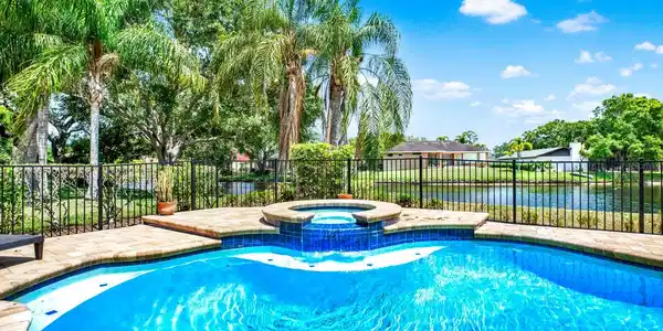8950 BAYWOOD PARK DRIVE