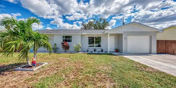 519 LIVE OAK STREET