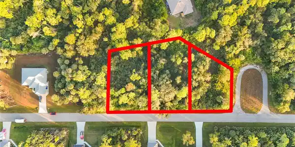 000 SAWYER CIRCLE