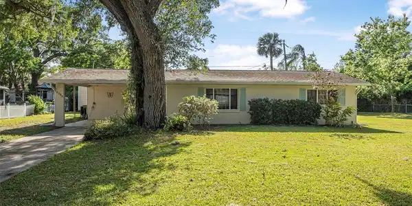 2120 QUEEN PALM DRIVE