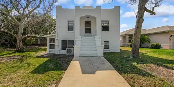 833 12TH