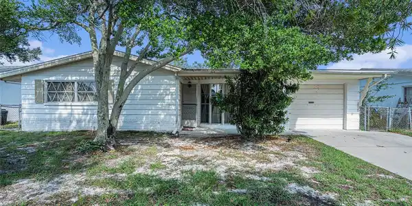 3226 COLUMBUS DRIVE