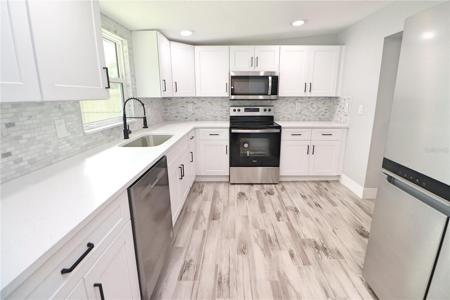 138 W OCEAN AVENUE