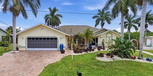 17372 SABRINA CIRCLE