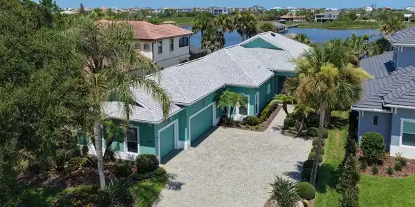 127 S RIVERWALK DRIVE