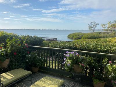1515 PELICAN POINT DRIVE