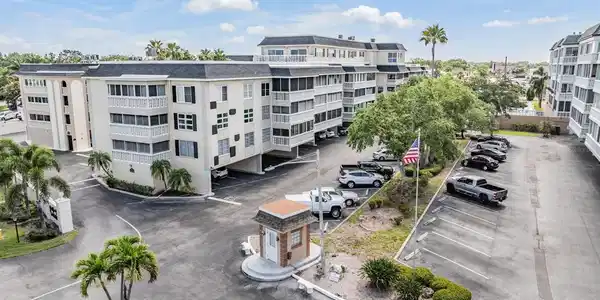 147 BLUFF VIEW DRIVE
