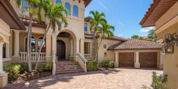 841 PONCE DE LEON DRIVE