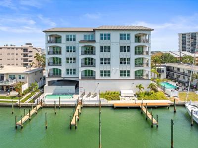 211 DOLPHIN POINT
