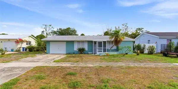 1032 WINSOME ROAD