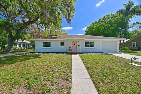 319 30TH STREET W