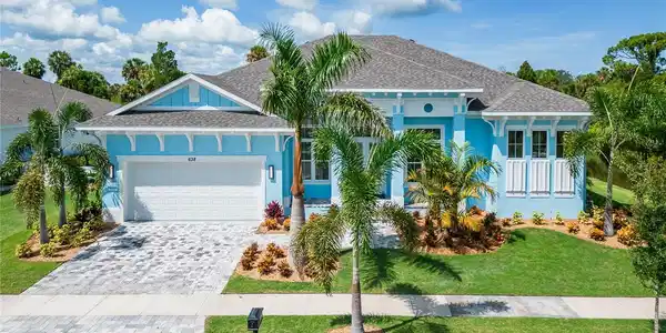 638 MANNS HARBOR