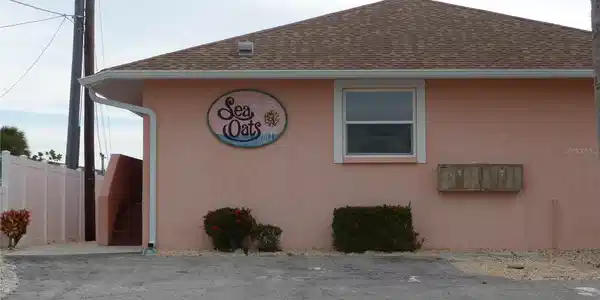 2635 N BEACH ROAD