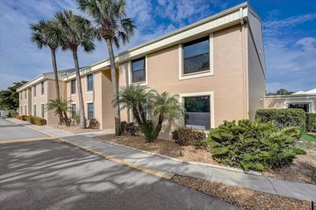 6343 MANATEE W