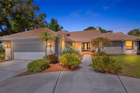 4937 LANDINGS COURT