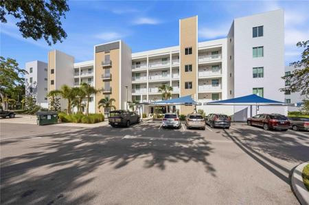 1703 N TAMIAMI TRAIL