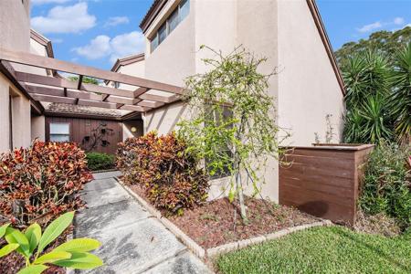 6315 PELICAN CREEK CROSSING