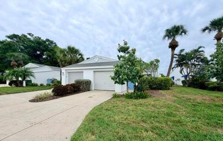 950 WATERSIDE LANE