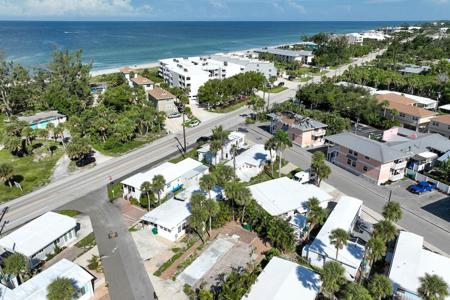 2295 BEACH